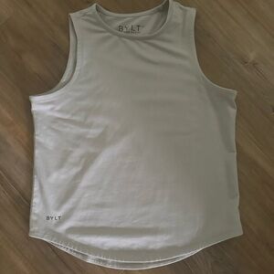 Women’s BYLT DC tank in light grey, size XS
